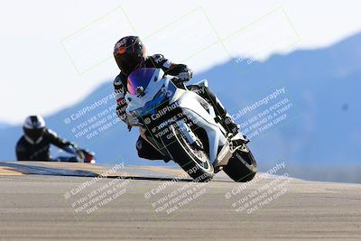 media/Jan-08-2022-SoCal Trackdays (Sat) [[1ec2777125]]/Turn 9 (125pm)/